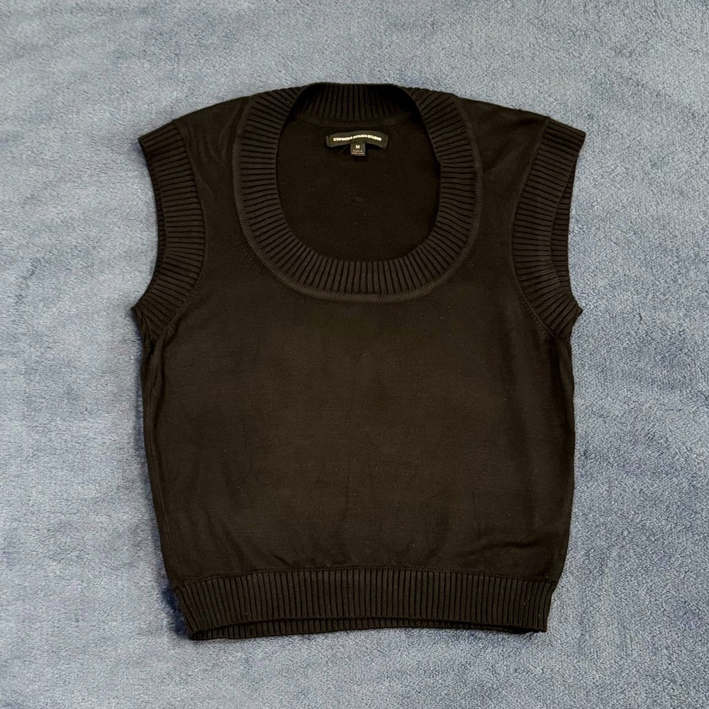 Express Design Studio Black Ribbed Knit Vest Top